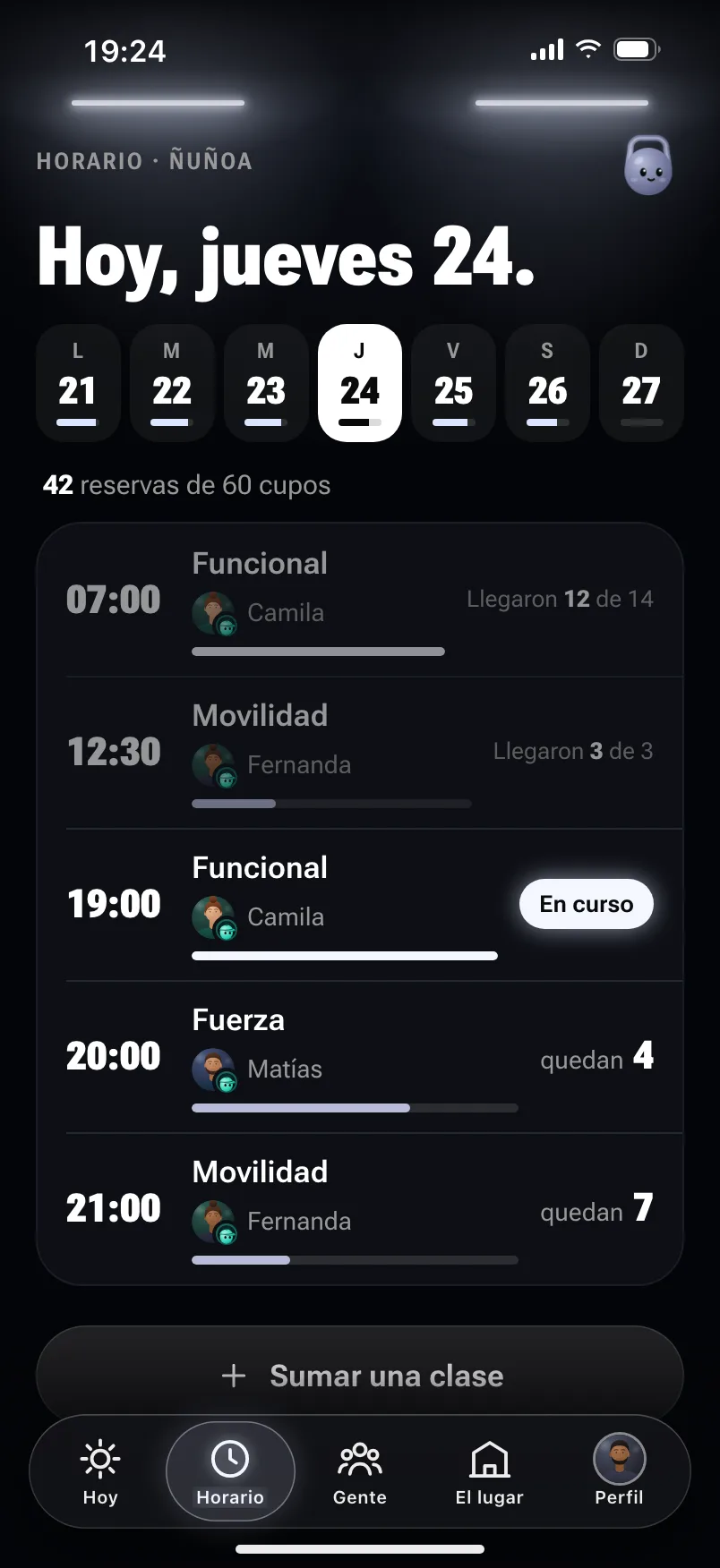 El horario de Ñuñoa, jueves 24: 42 reservas de 60 cupos, y cada clase con su coach y lo que queda.